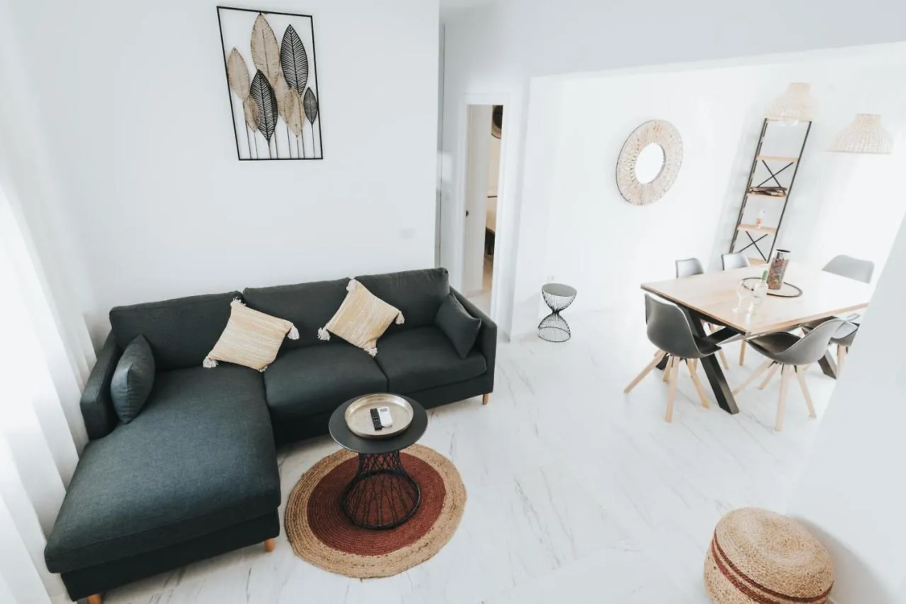 Shiny Nab Super Family Apartment Malaga